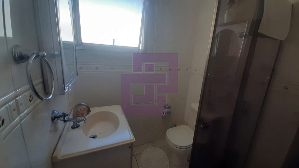 Venda de Apartamentos / Padrão na cidade de Guarujá