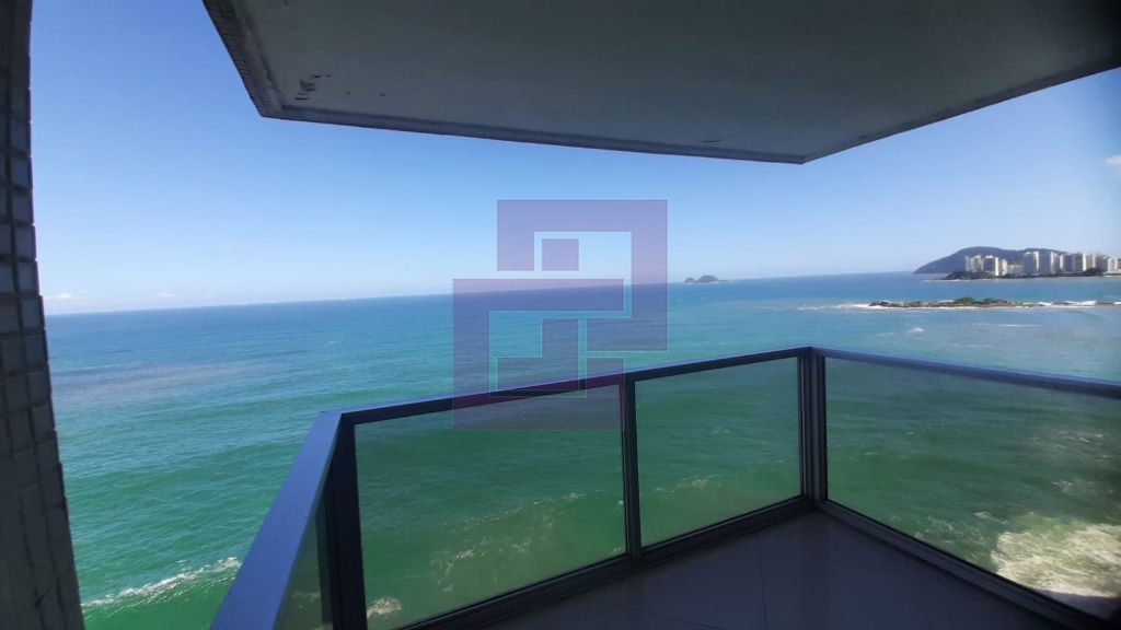 Vista total para o mar , reformado !