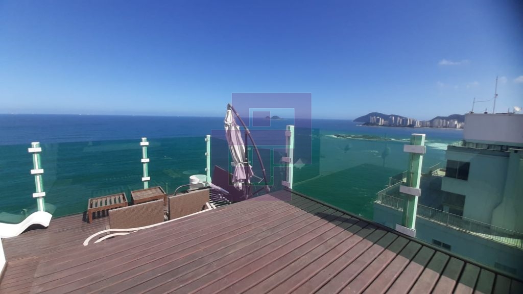 Cobertura penthouse com piscina e churrasqueira , com linda vista para o mar!!!