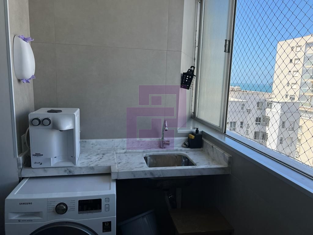 Venda de Apartamentos / Padrão na cidade de Guarujá