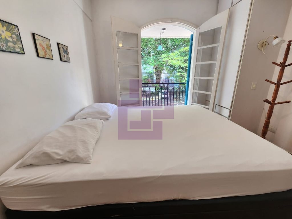Apartamento Pitangueiras 1 quadra da praia R$ 410 mil.