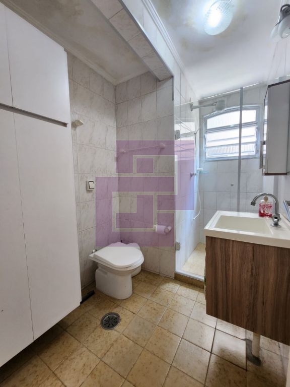 Apartamento Pitangueiras 1 quadra da praia R$ 410 mil.