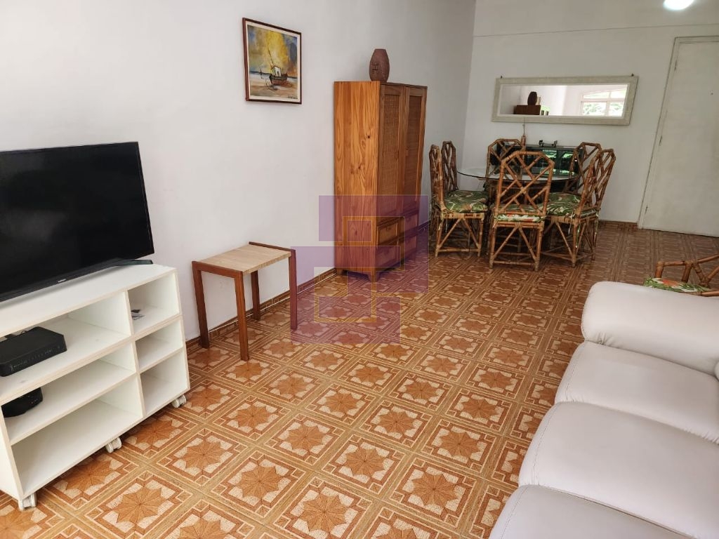 Apartamento Pitangueiras 1 quadra da praia R$ 410 mil.