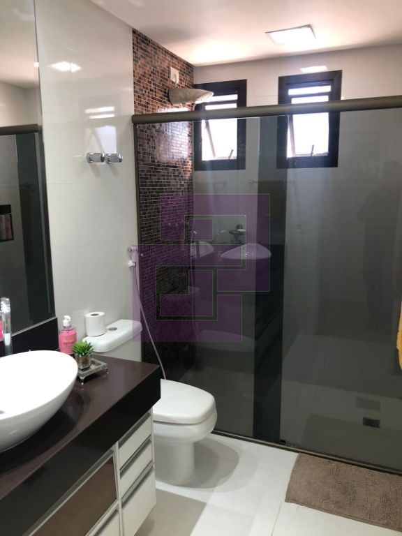 Lindo Apartamento à Venda - Finamente Decorado e Próximo à Praia das Pitangueiras