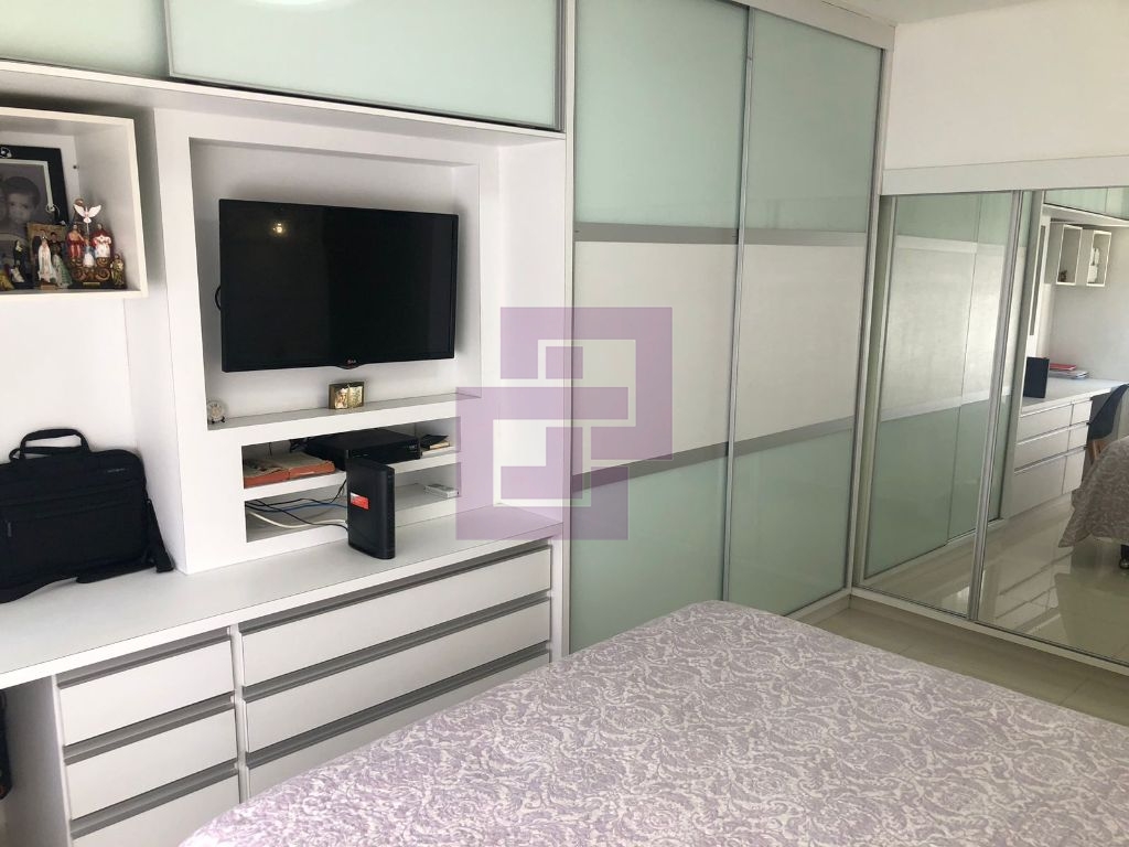 Lindo Apartamento à Venda - Finamente Decorado e Próximo à Praia das Pitangueiras
