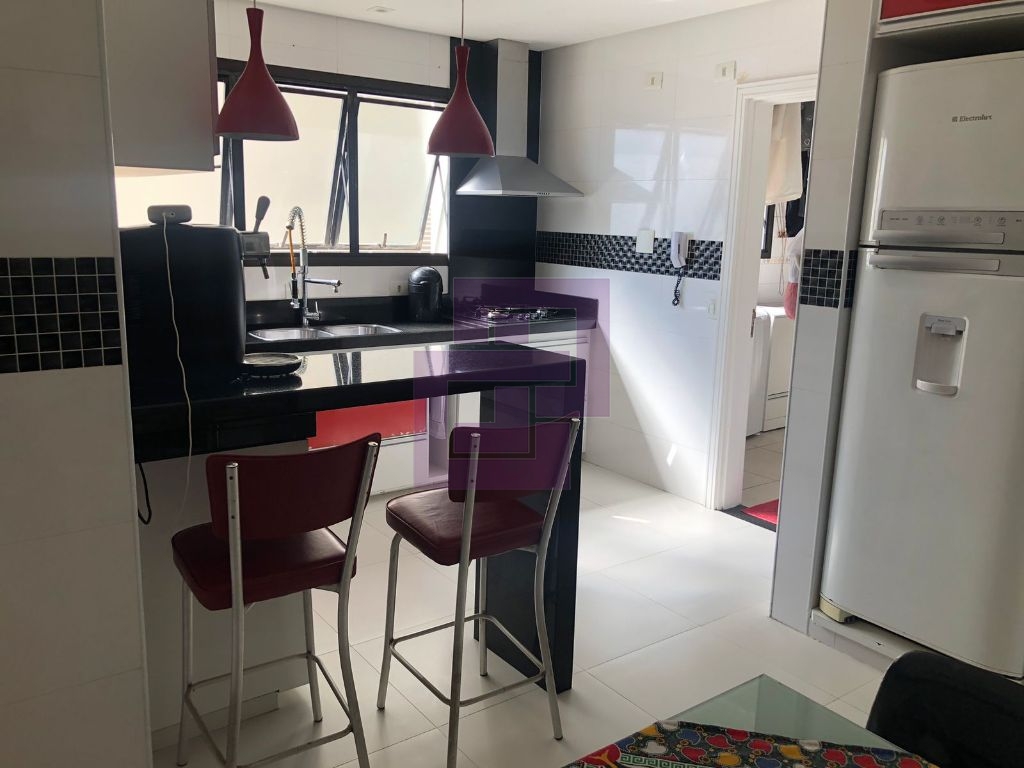 Lindo Apartamento à Venda - Finamente Decorado e Próximo à Praia das Pitangueiras