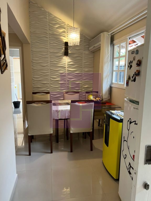 Casa à Venda no Condomínio Residencial Park Lane – 3 Suítes e Jardim com Árvores Frutíferas