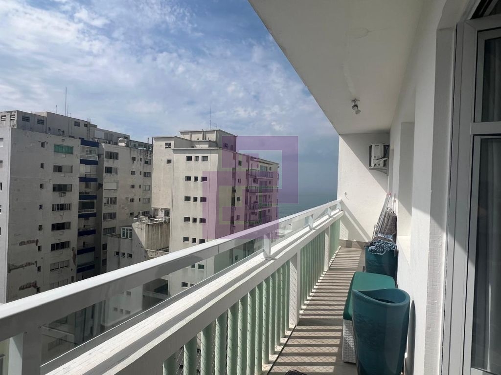 Apartamento Beira-Mar à Venda por R$ 748.000,00 – Vista para o Oceano na Praia das Pitangueiras, Guarujá