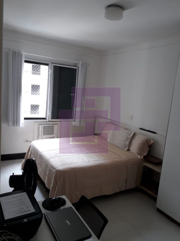 Apartamento à Venda na Orla da Praia das Pitangueiras por R$ 700.000,00