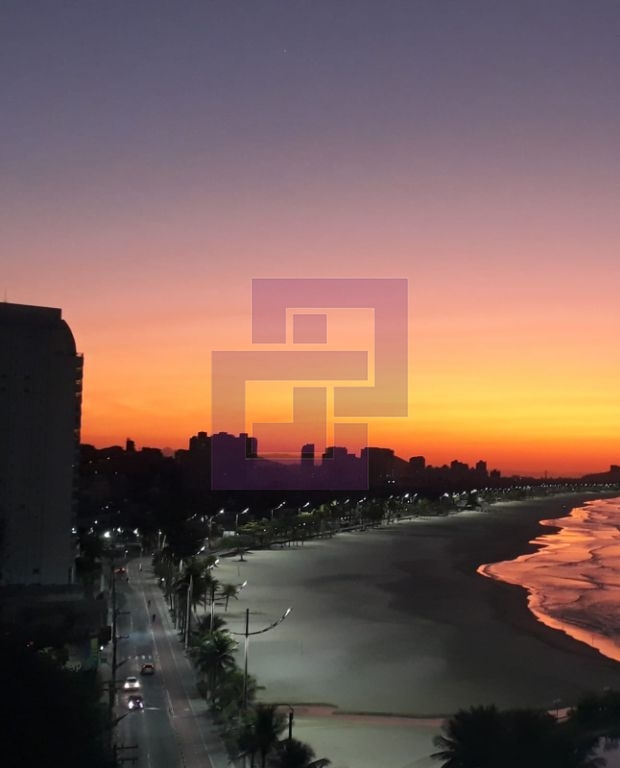 Apartamento à Venda na Orla da Praia das Pitangueiras por R$ 700.000,00