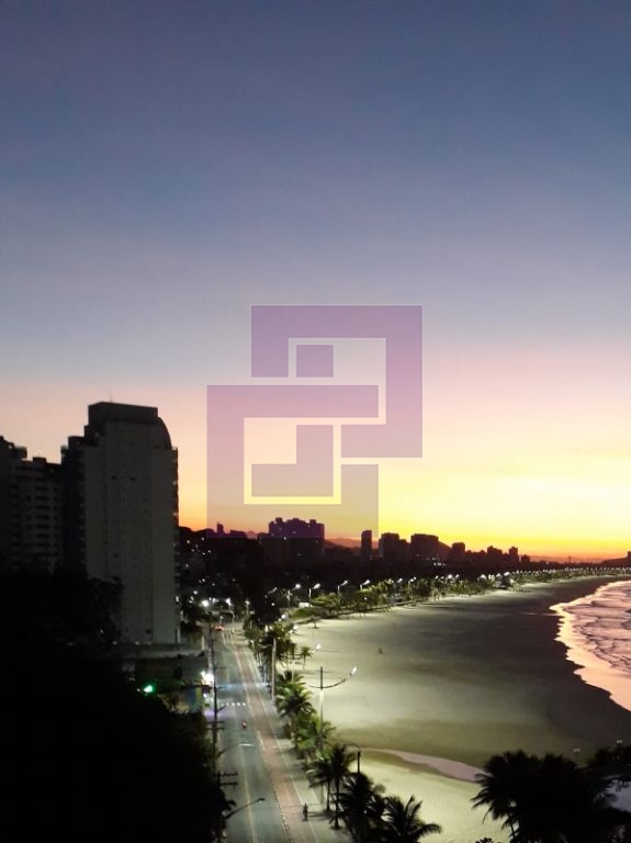 Apartamento à Venda na Orla da Praia das Pitangueiras por R$ 700.000,00