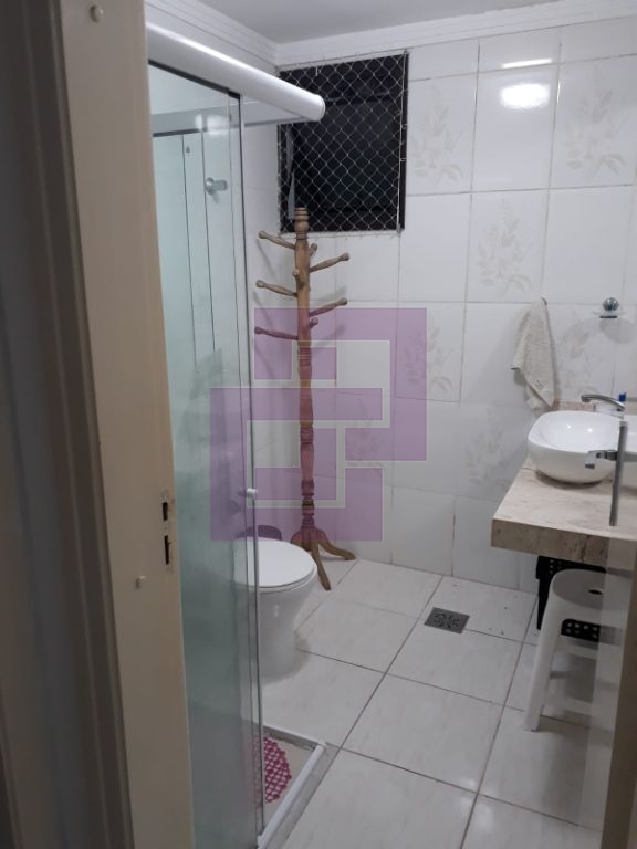 Apartamento à Venda na Orla da Praia das Pitangueiras por R$ 700.000,00