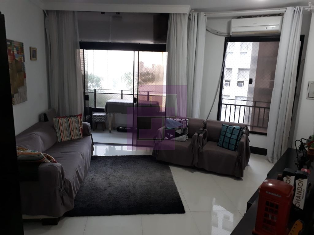 Apartamento à Venda na Orla da Praia das Pitangueiras por R$ 700.000,00