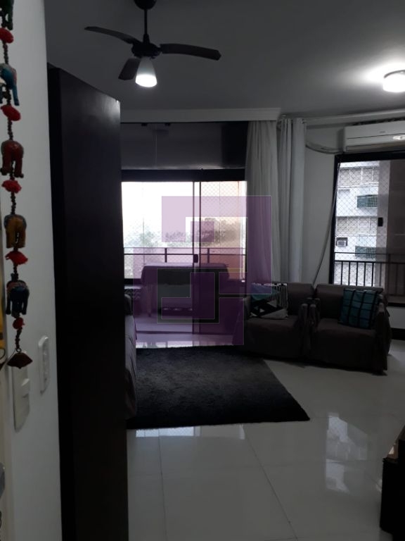 Apartamento à Venda na Orla da Praia das Pitangueiras por R$ 700.000,00