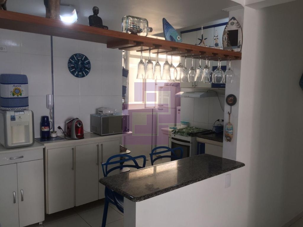 Apartamento reformado à venda próximo da praia – praia das a