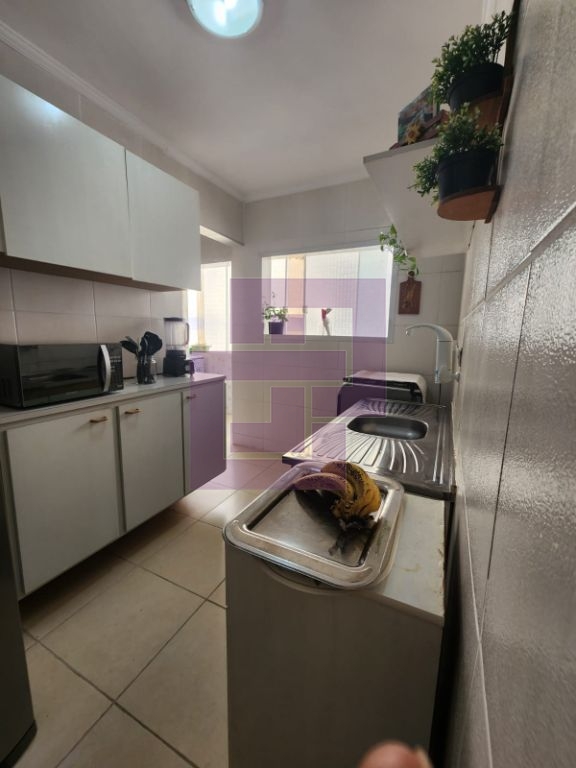 Apartamento de 3 dormitórios à venda no bairro Pitangueiras em Guarujá