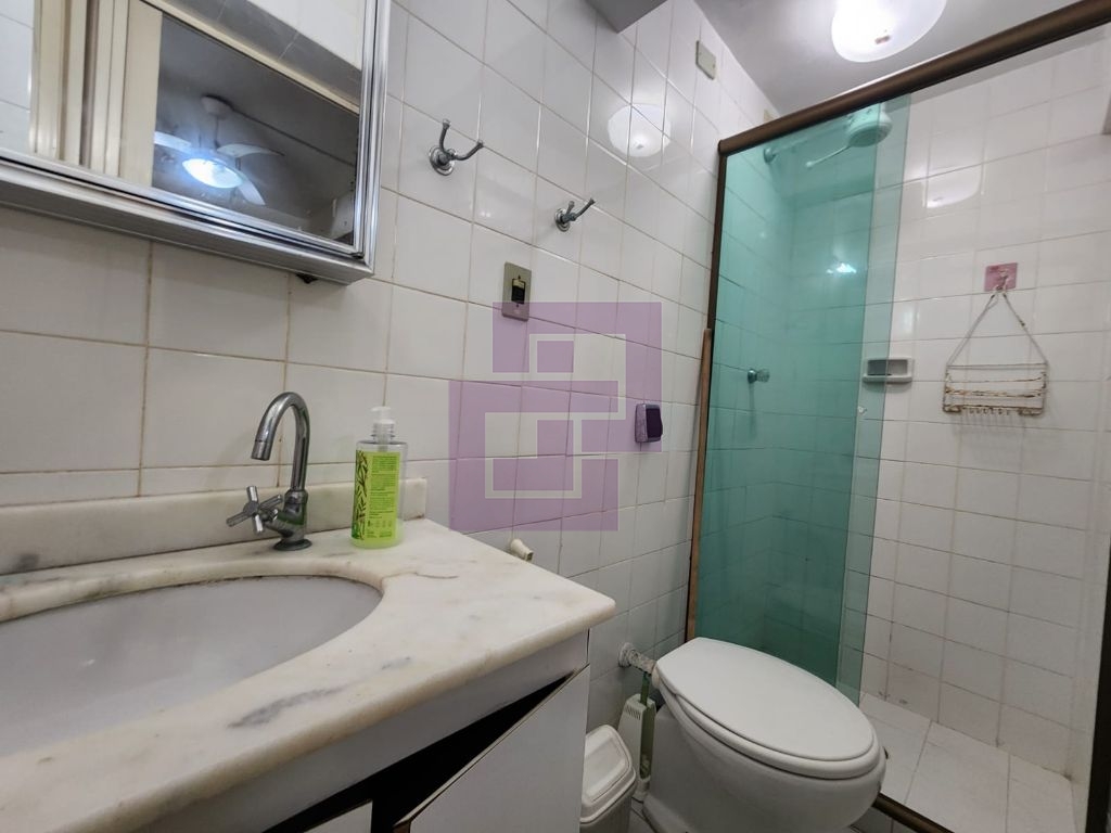 Apartamento de 3 dormitórios na Asturias, Guarujá - Oportunidade única!