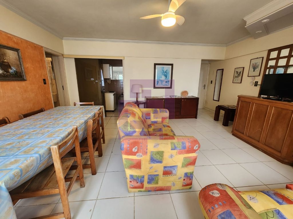 Apartamento de 3 dormitórios na Asturias, Guarujá - Oportunidade única!