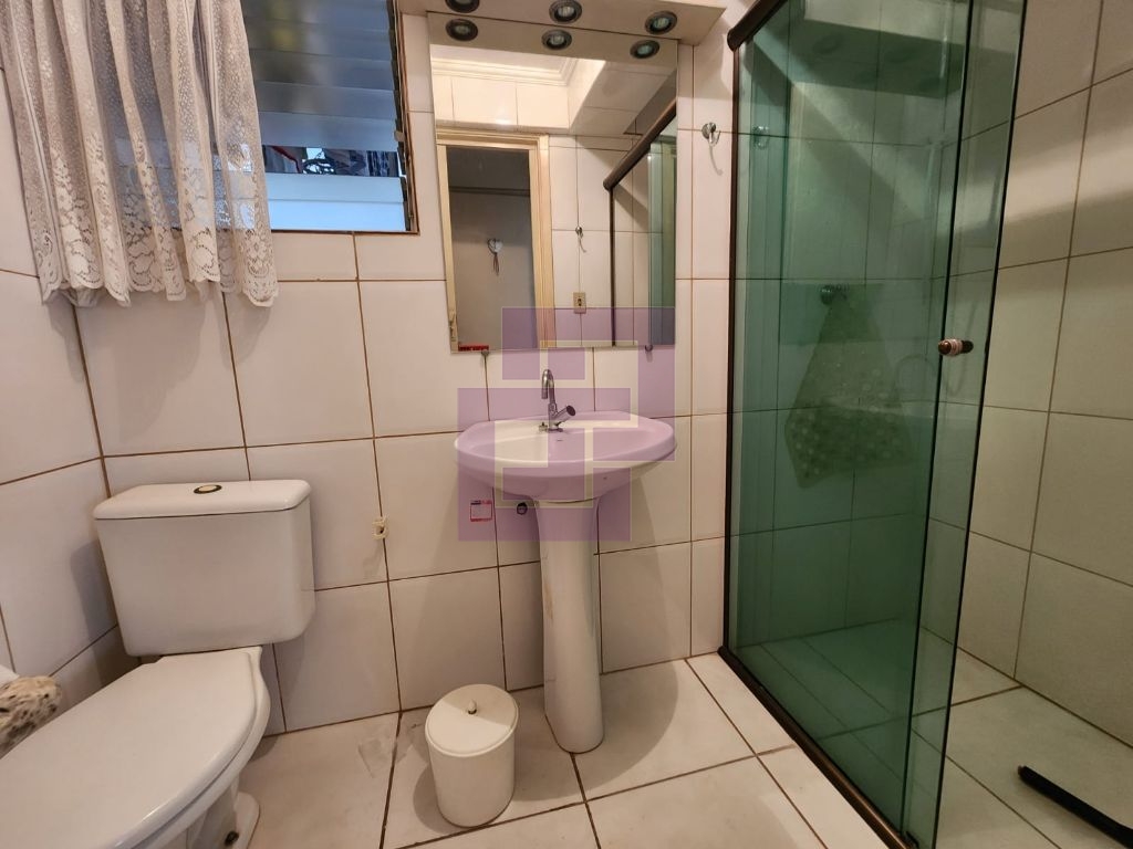 Apartamento de 3 dormitórios na Asturias, Guarujá - Oportunidade única!