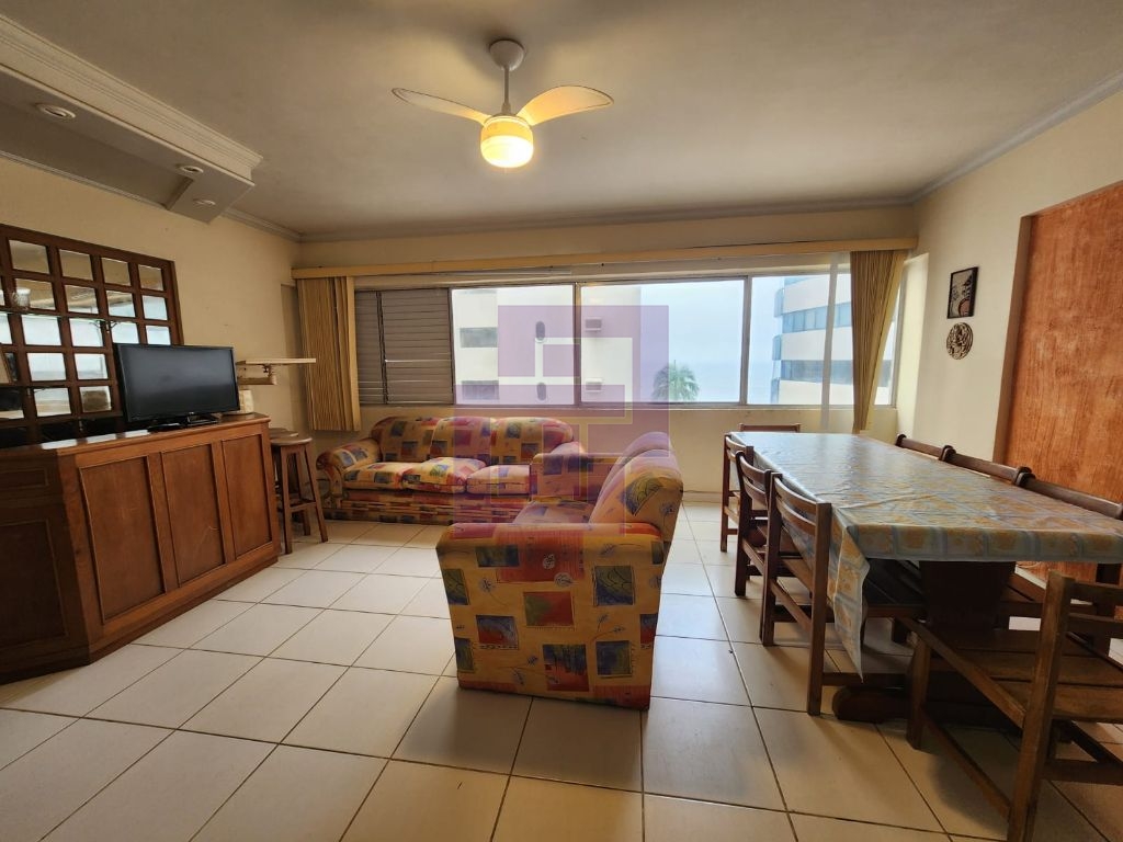 Apartamento de 3 dormitórios na Asturias, Guarujá - Oportunidade única!