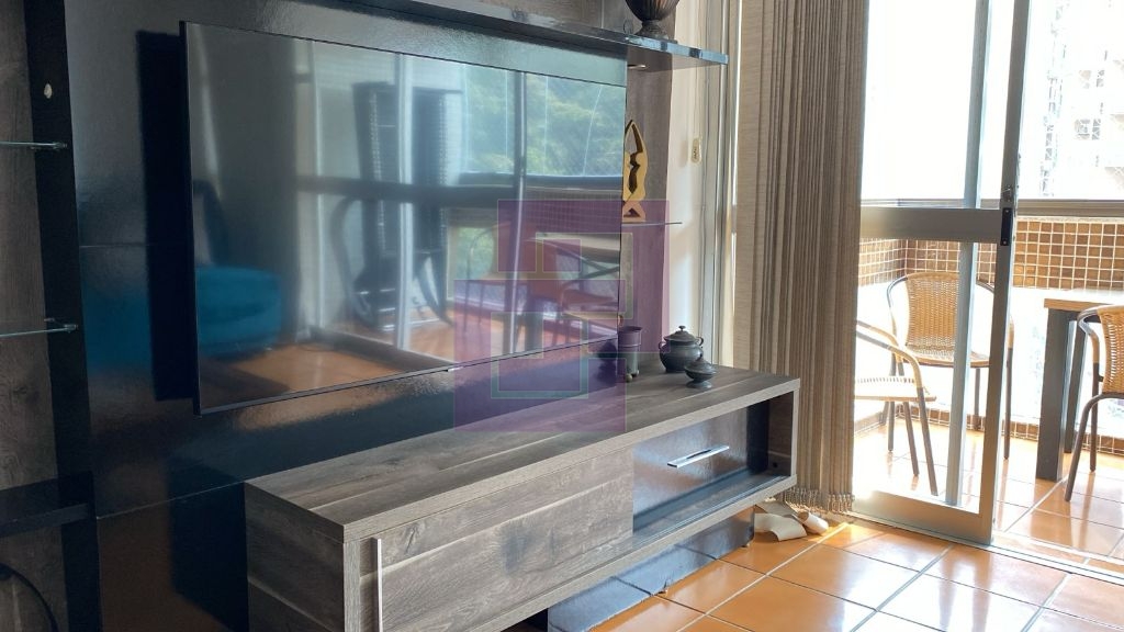 Aluguel de Apartamento Padrão com 3 Dormitórios em Pitangueiras, Guarujá