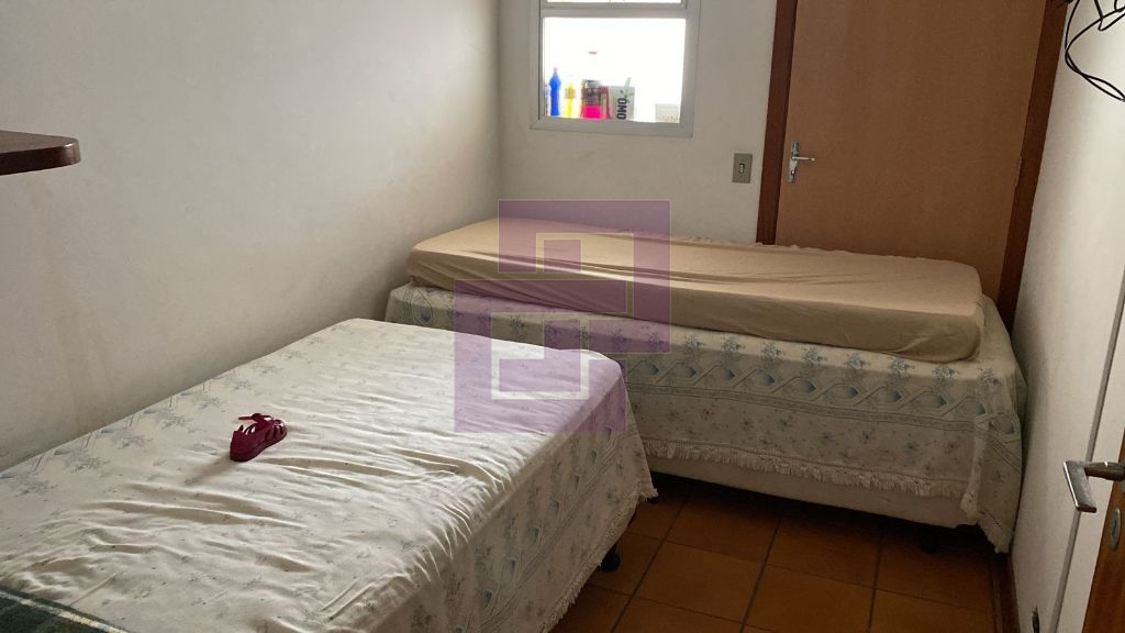 Aluguel de Apartamento Padrão com 3 Dormitórios em Pitangueiras, Guarujá