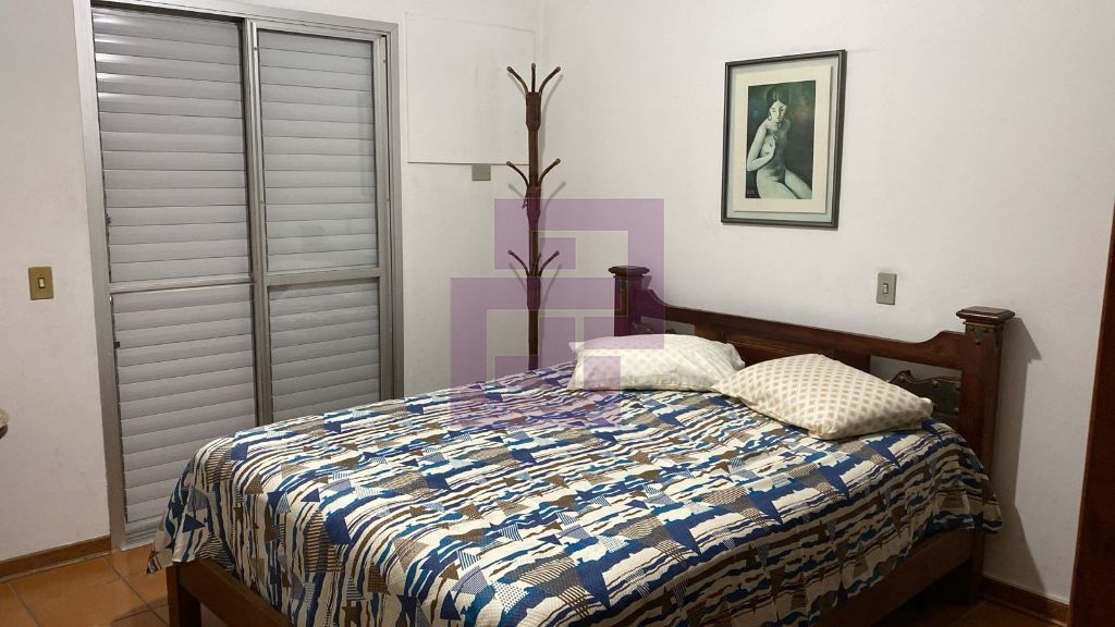 Aluguel de Apartamento Padrão com 3 Dormitórios em Pitangueiras, Guarujá