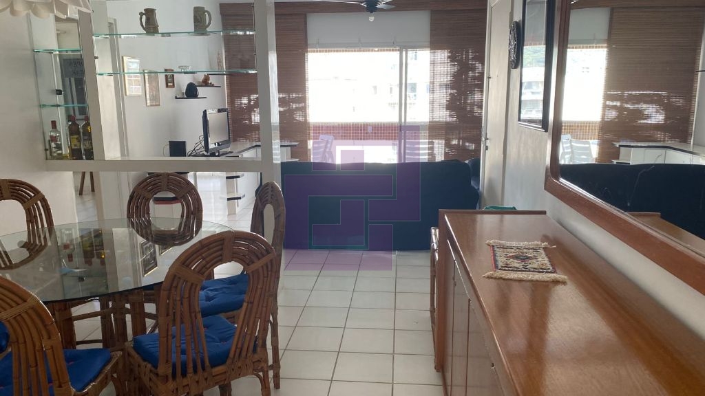Locação de Apartamentos / Padrão na cidade de Guarujá