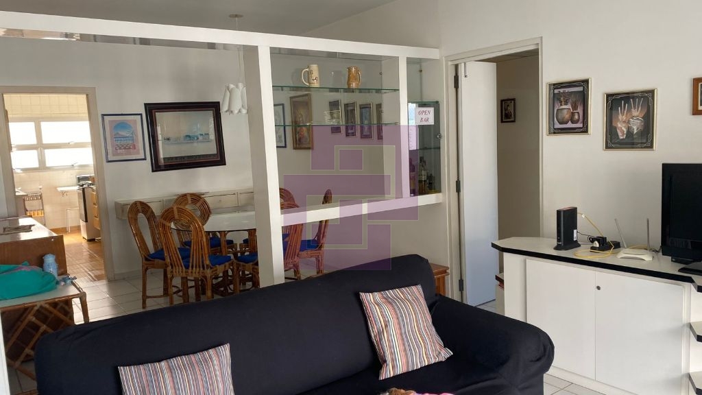 Locação de Apartamentos / Padrão na cidade de Guarujá