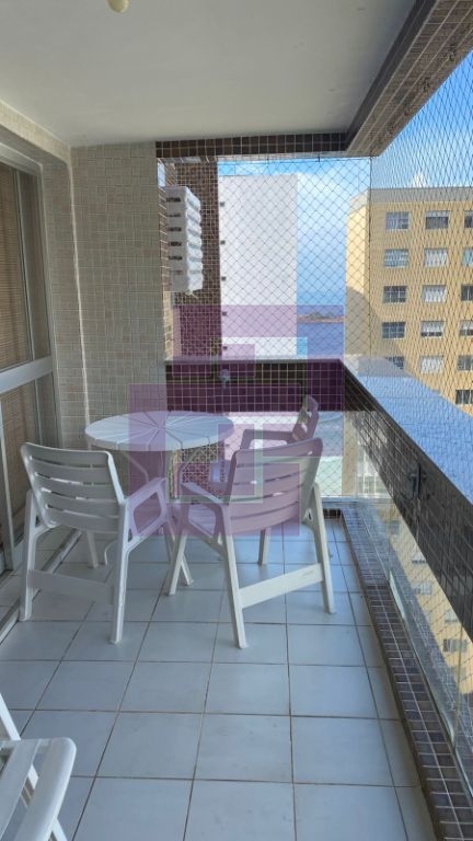 Locação de Apartamentos / Padrão na cidade de Guarujá