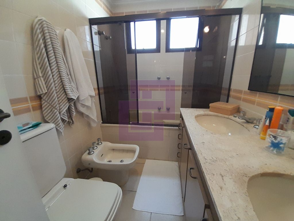 Apartamento Padrão de 03 dormitórios para venda nas Pitangueiras.