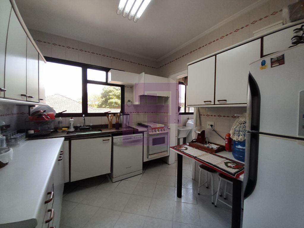 Apartamento Padrão de 03 dormitórios para venda nas Pitangueiras.