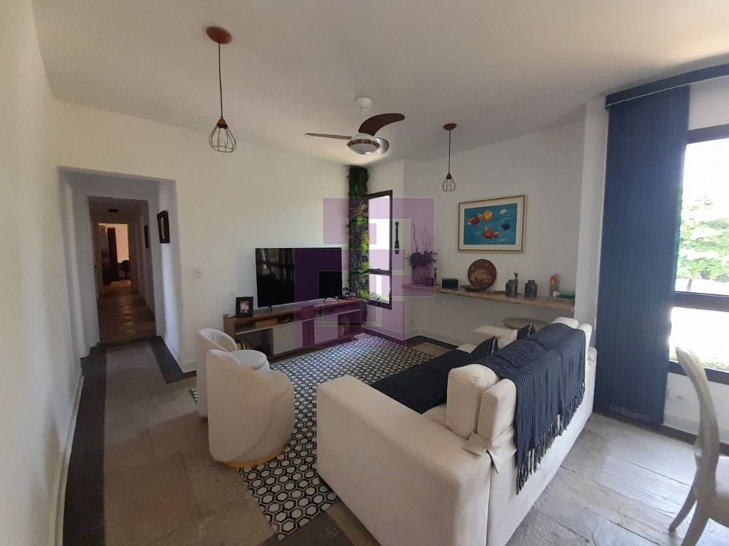 Apartamento Padrão de 03 dormitórios para venda nas Pitangueiras.
