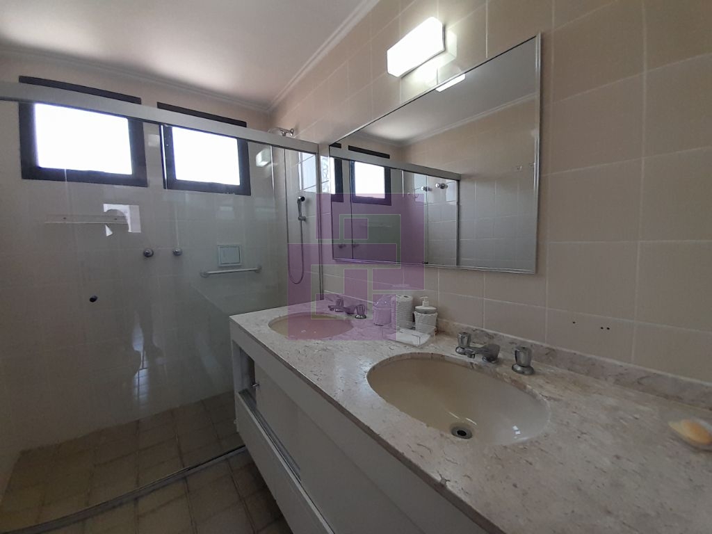 Apartamento Padrão de 03 dormitórios para venda nas Pitangueiras.