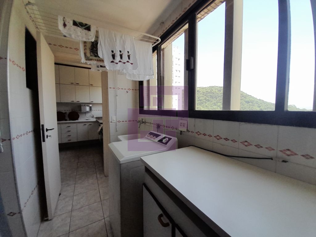 Apartamento Padrão de 03 dormitórios para venda nas Pitangueiras.