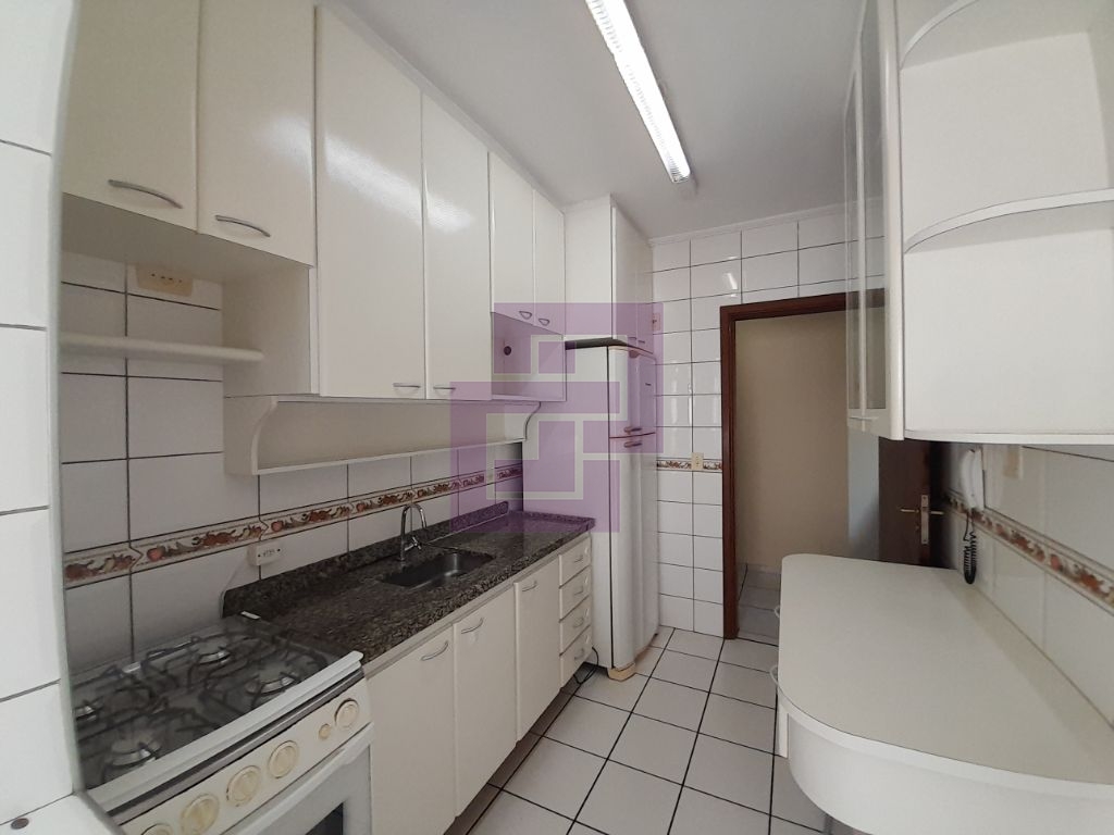 Apartamento Padrão de 02 dormitórios para venda na Praia da Enseada - Guarujá - SP
