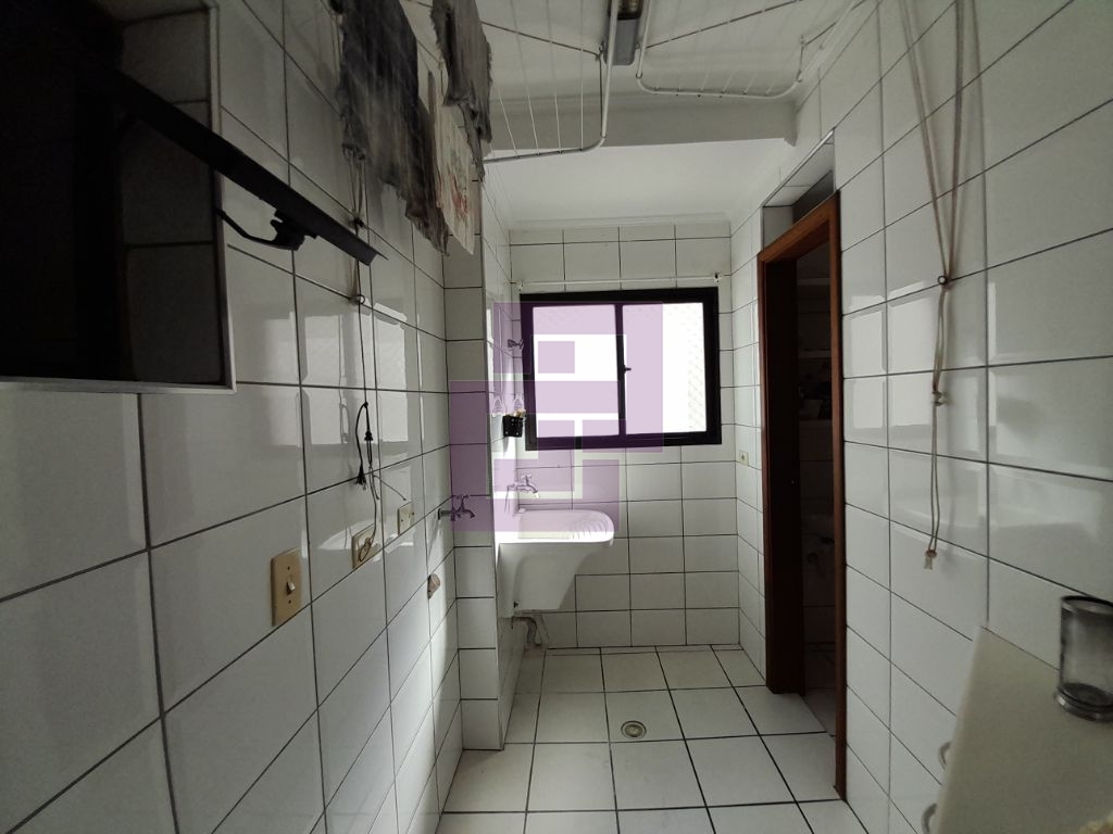 Apartamento Padrão de 02 dormitórios para venda na Praia da Enseada - Guarujá - SP