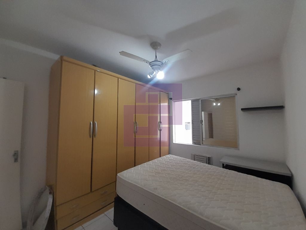 Apartamento padrão de 01 dormitório para locação anual nas p