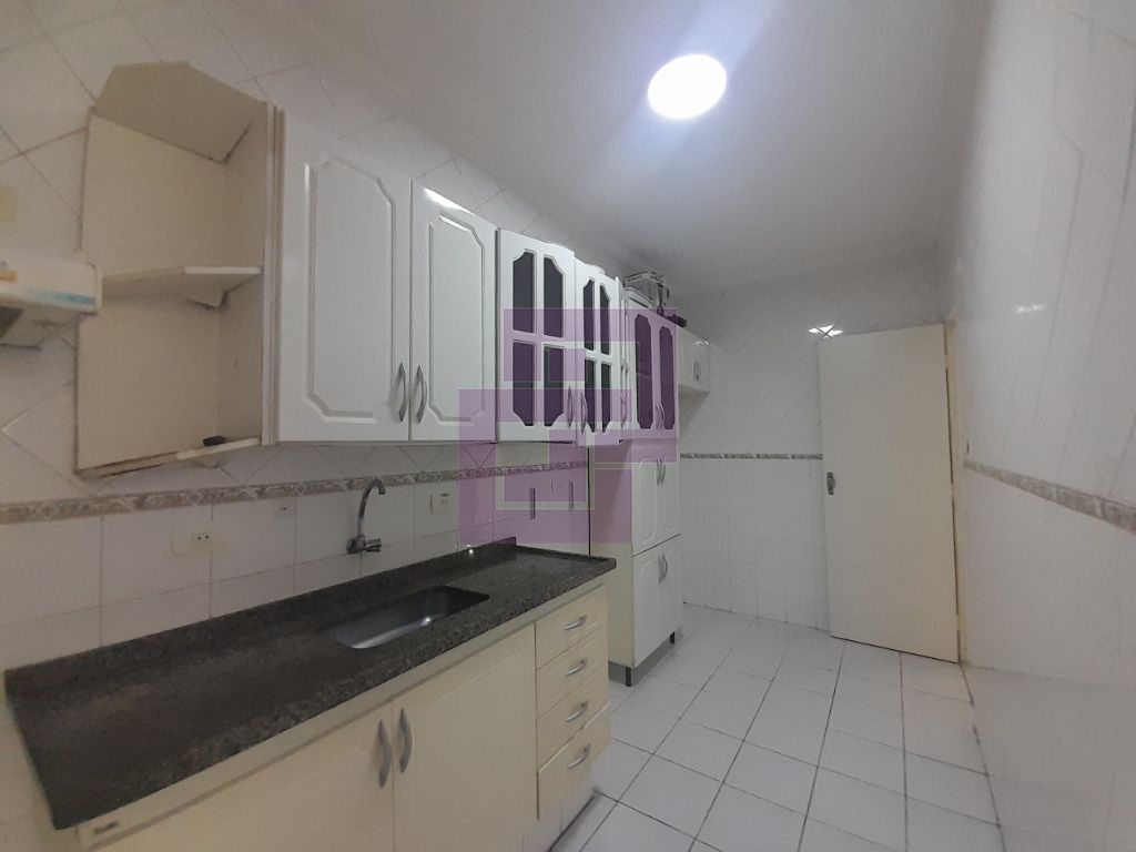 Apartamento padrão de 01 dormitório para locação anual nas p
