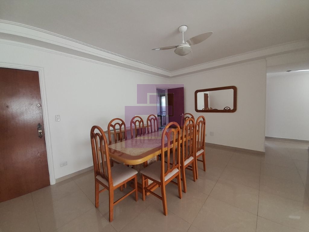 Apartamento Padrão de 03 dormitórios para locação anual nas Pitangueiras.