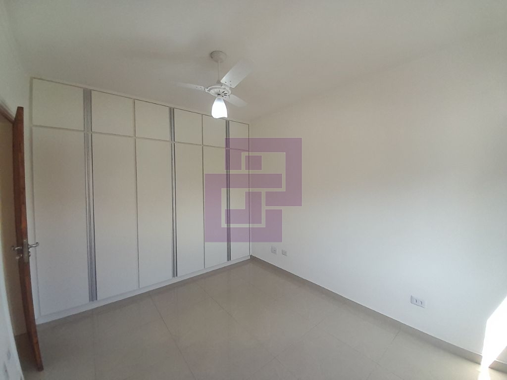 Apartamento Padrão de 03 dormitórios para locação anual nas Pitangueiras.