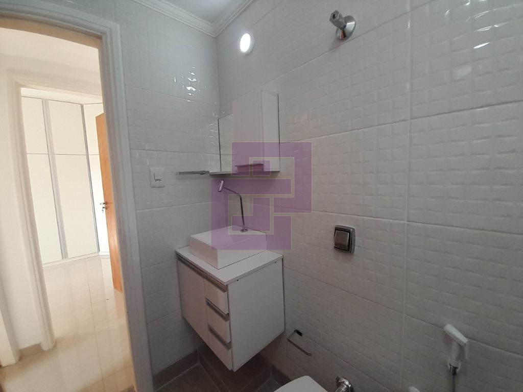 Apartamento Padrão de 03 dormitórios para locação anual nas Pitangueiras.