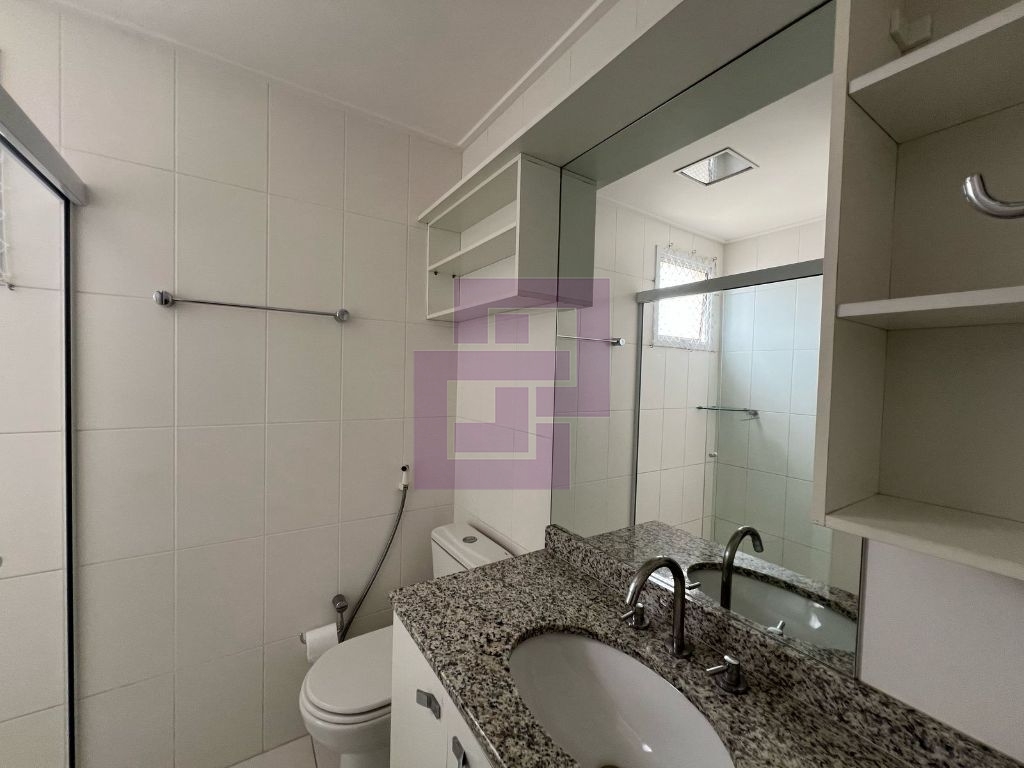 Apartamento de 83 m² locação condomínio clube, uma mega suíte com closet e 2 vagas