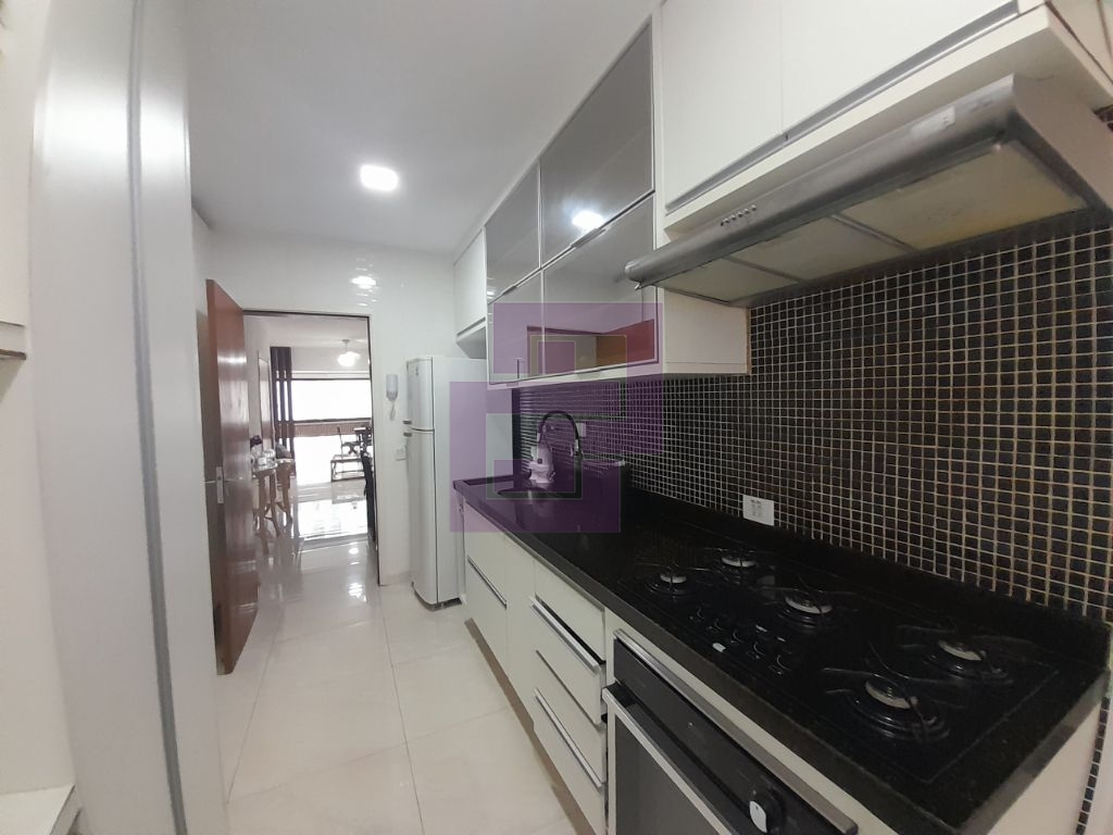 Apartamento Padrão de 03 dormitórios para venda nas Pitangueiras Guarujá SP