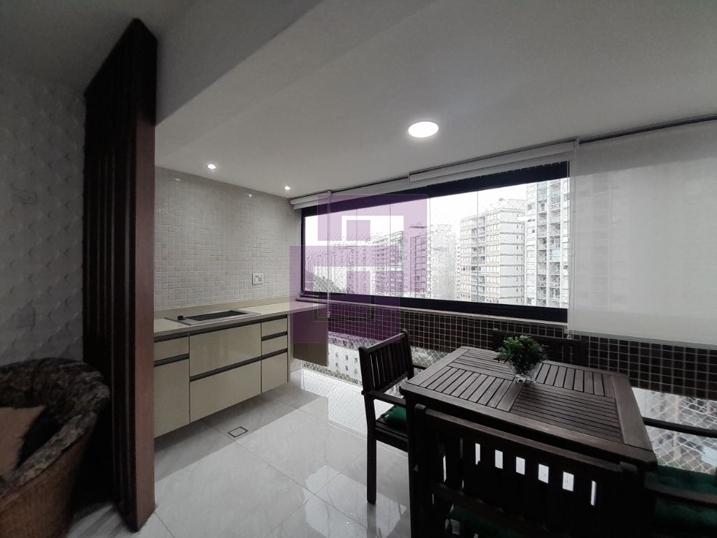 Apartamento Padrão de 03 dormitórios para venda nas Pitangueiras Guarujá SP