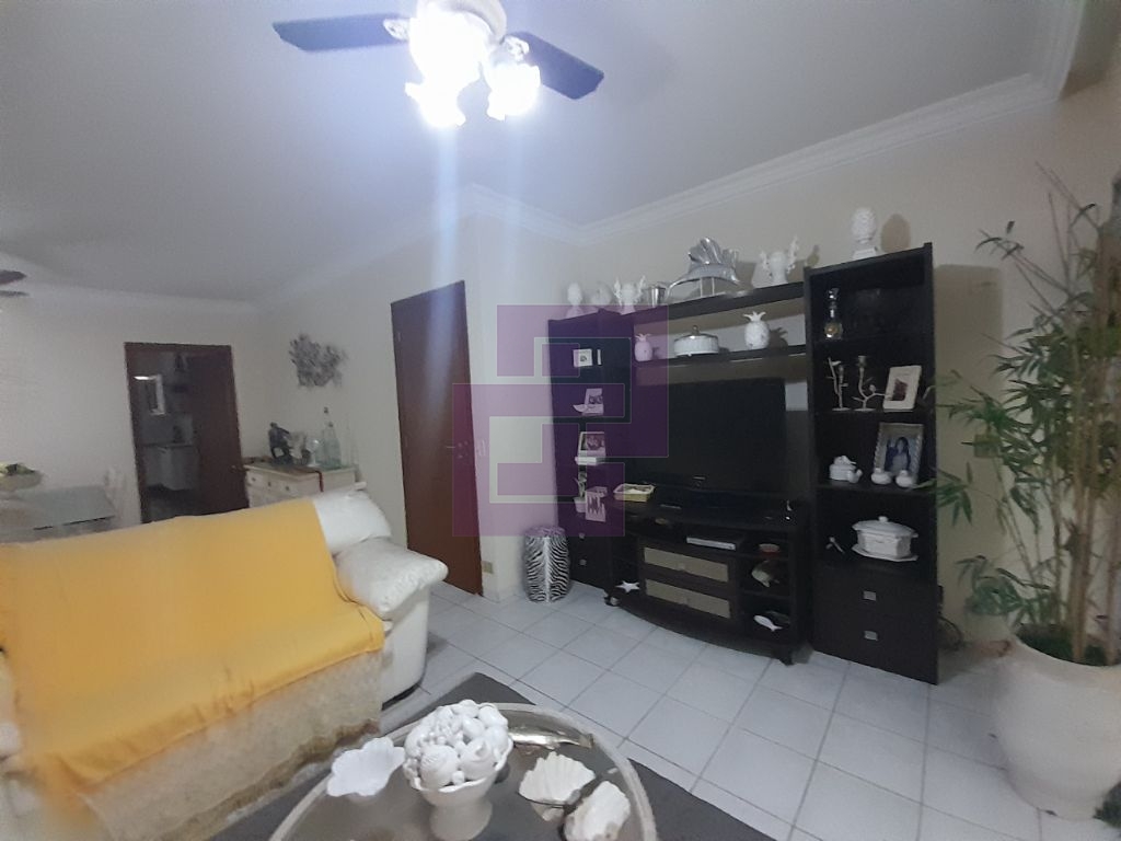 Apartamento Padrão de 03 dormitórios para venda nas Pitangueiras Guarujá SP
