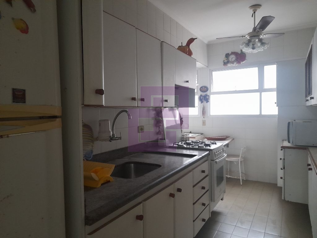 Apartamento Padrão de 03 dormitórios para venda nas Pitangueiras Guarujá SP