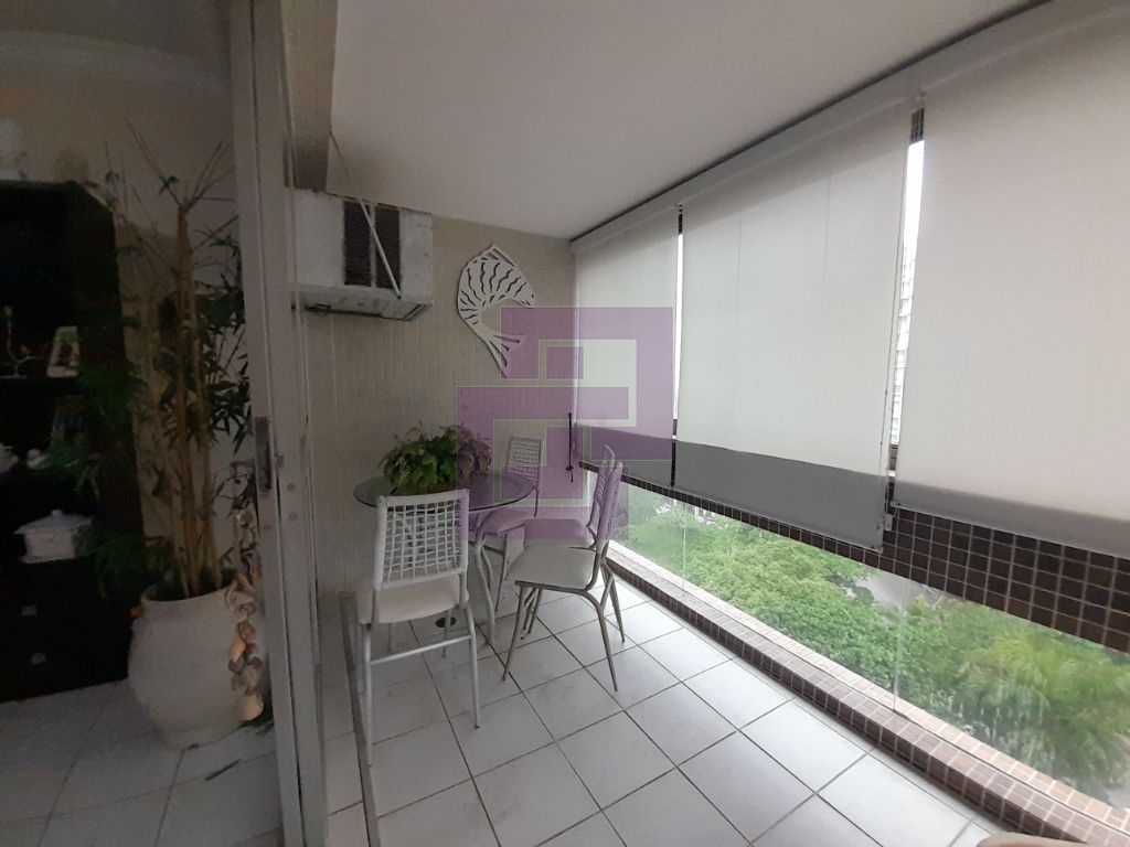 Apartamento Padrão de 03 dormitórios para venda nas Pitangueiras Guarujá SP