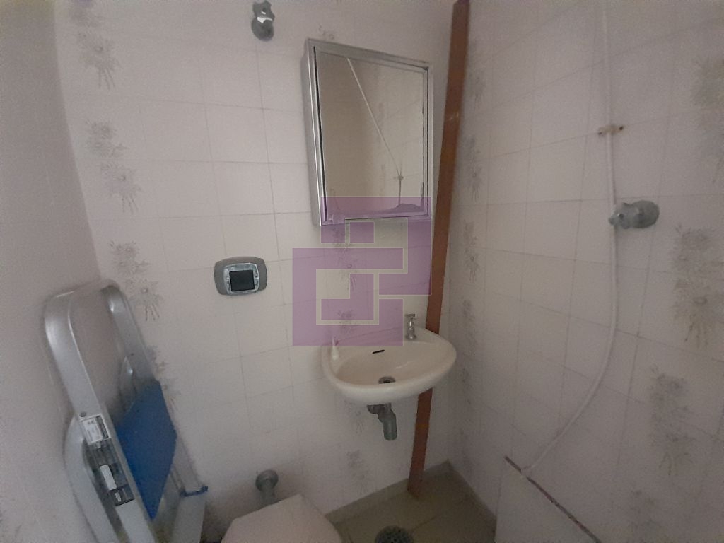 Apartamento Padrão de 03 dormitórios para venda nas Pitangueiras Guarujá SP