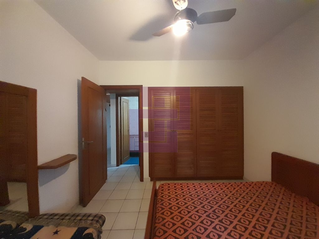 Apartamento Padrão de 03 dormitórios para venda nas Pitangueiras Guarujá SP